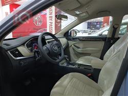 ئێم جی RX5